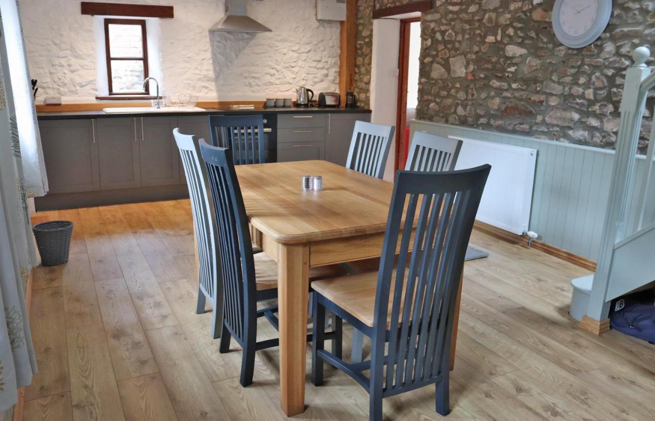 Pullman Cottage - The Culm Valley Inn Culmstock Exterior photo